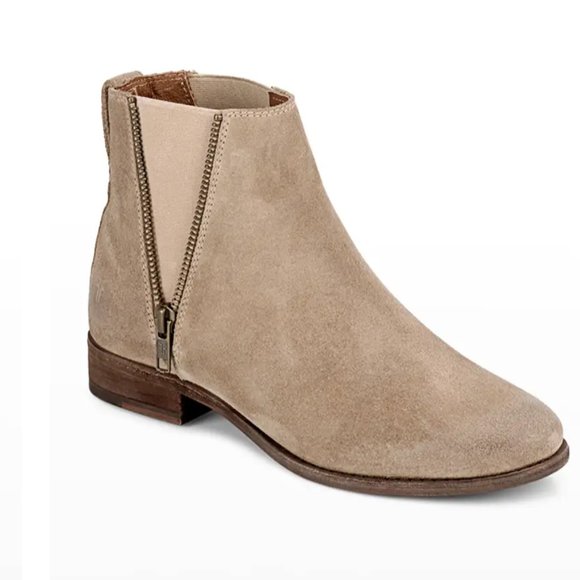 Fyre Carly Leather Zip Chelsea Booties | Color ASH | Size 10 | NEW - Picture 1 of 9